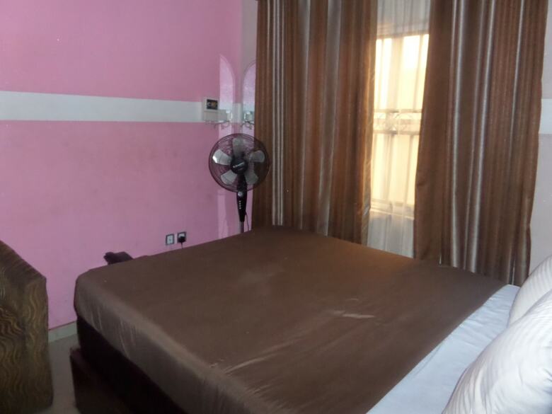 Chatwell Hotel