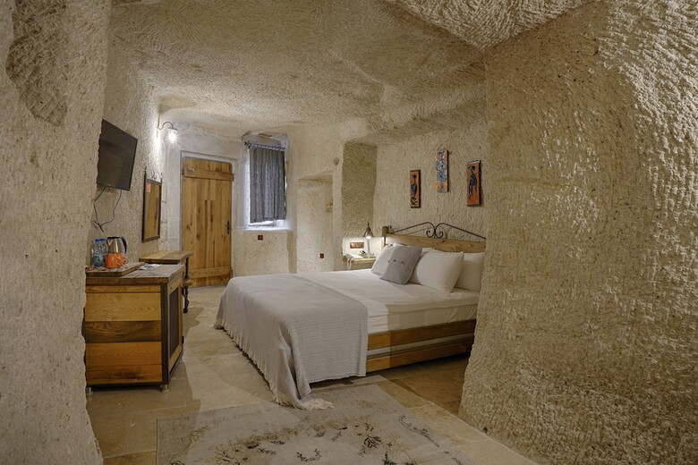 Henna Hotel