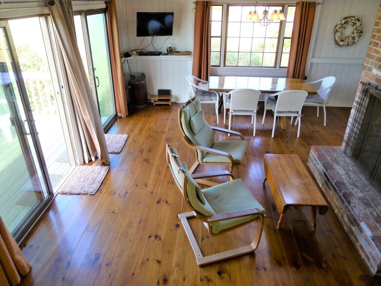 345 Harmes Way - 3 Bedroom House