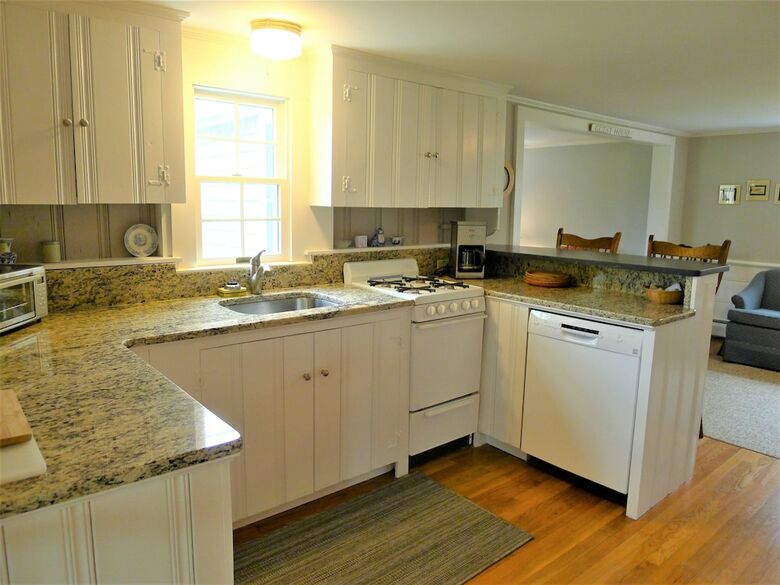 205 Rock Harbor - 2 Bedroom House
