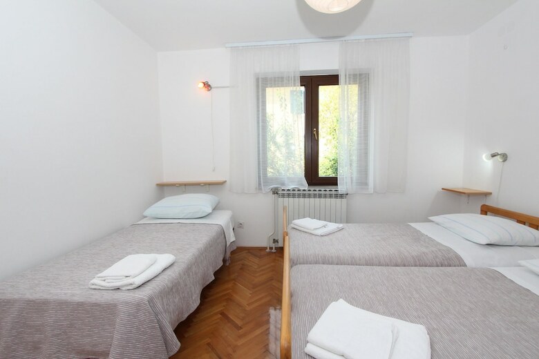 Apartments Lara