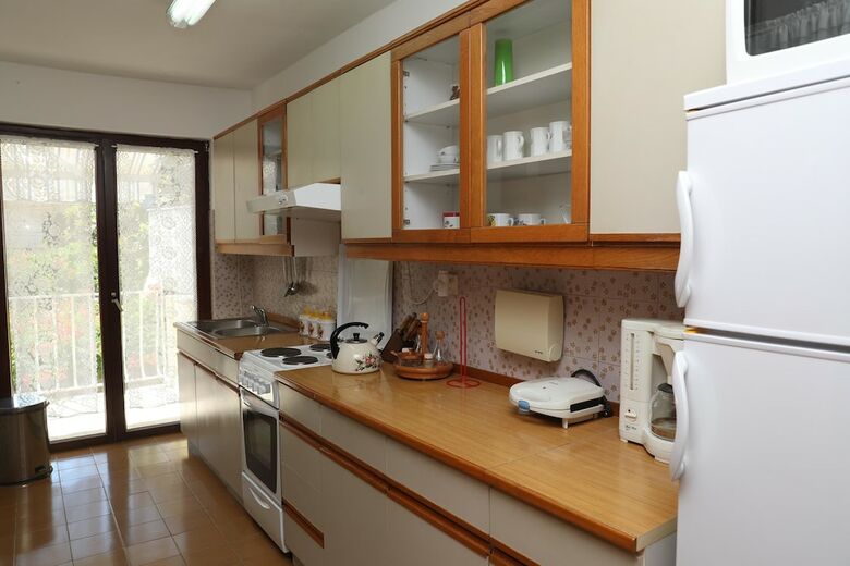 Apartments Knezovic