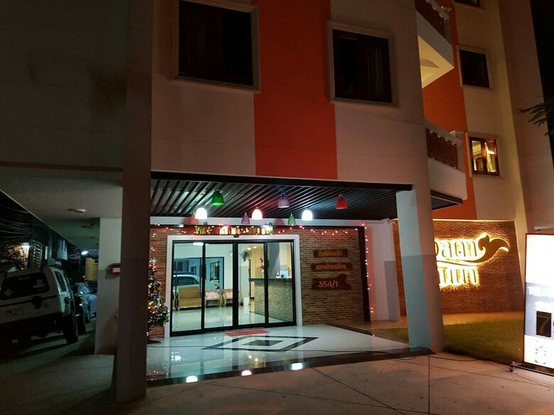 Chorlada Lanna Hotel