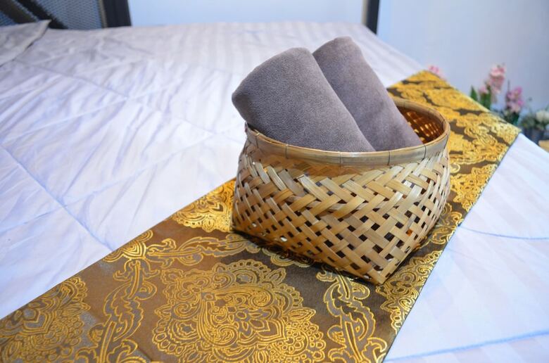Hostal Dawnthaya Ayutthaya House