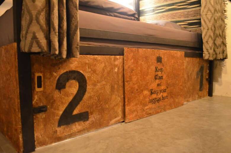 Hostal Dawnthaya Ayutthaya House