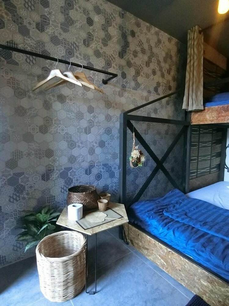Hostal Dawnthaya Ayutthaya House