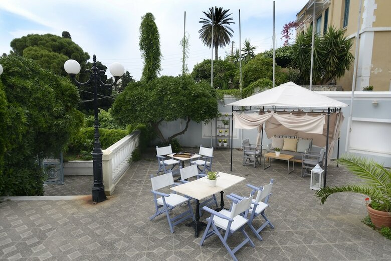 Hotel Pyrgos Of Mytilene