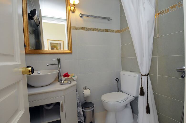 Hotel Pyrgos Of Mytilene