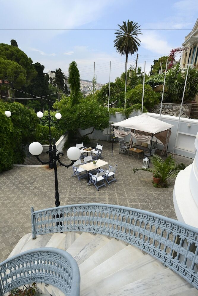 Hotel Pyrgos Of Mytilene