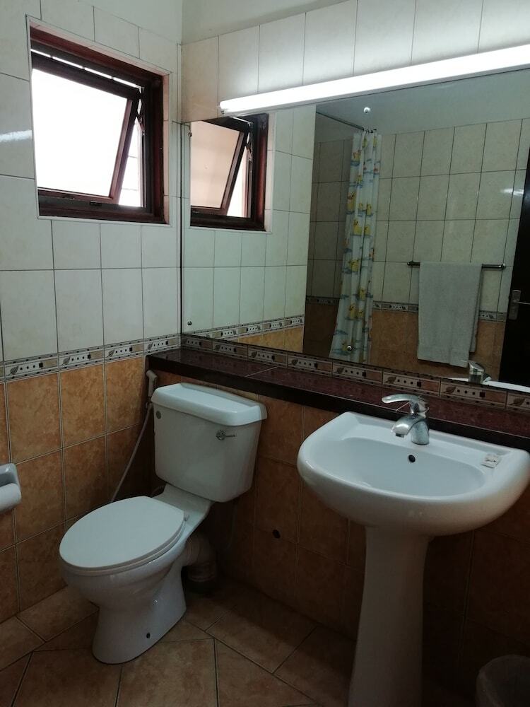 Hotel Family Home