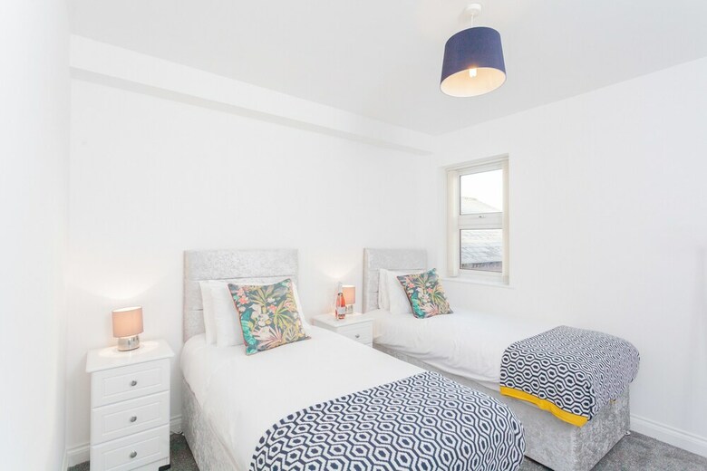 Apartamentos 93 At Queens