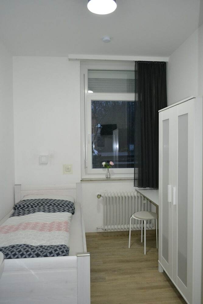 Pension Highway 3 Sennestadt-bielefeld