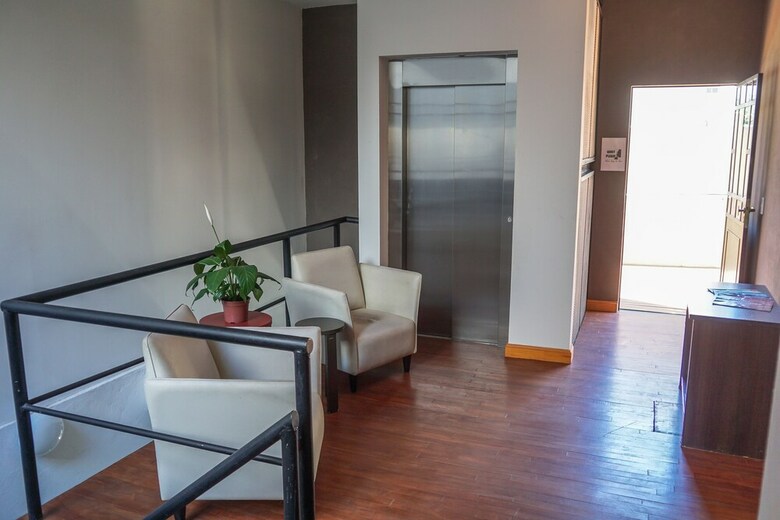 Hostal Art Factory Guest House