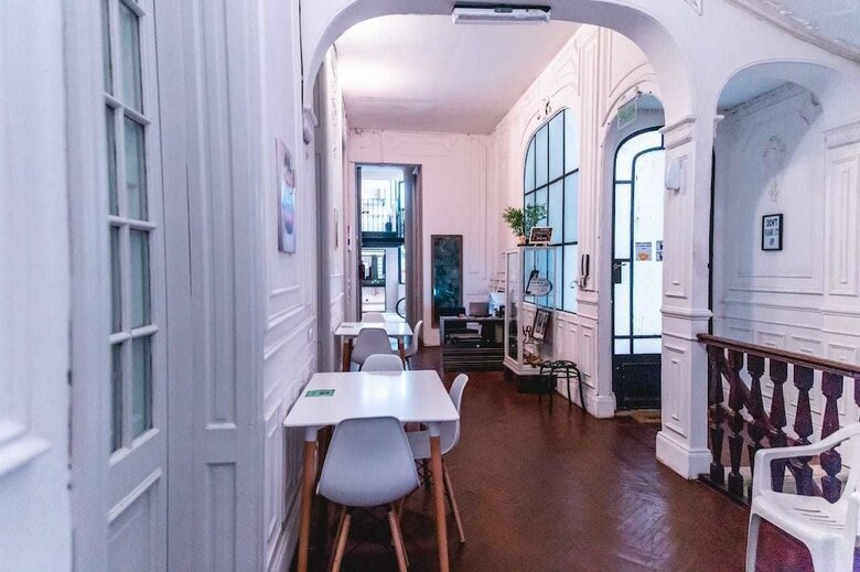 Hostal Art Factory Guest House