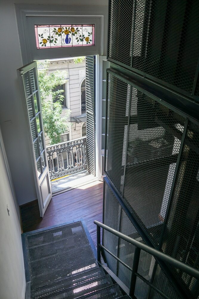 Hostal Art Factory Guest House