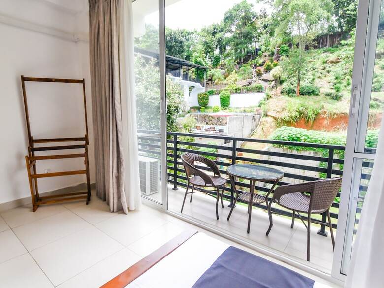 Hotel Capital O 404 Lagone Resort