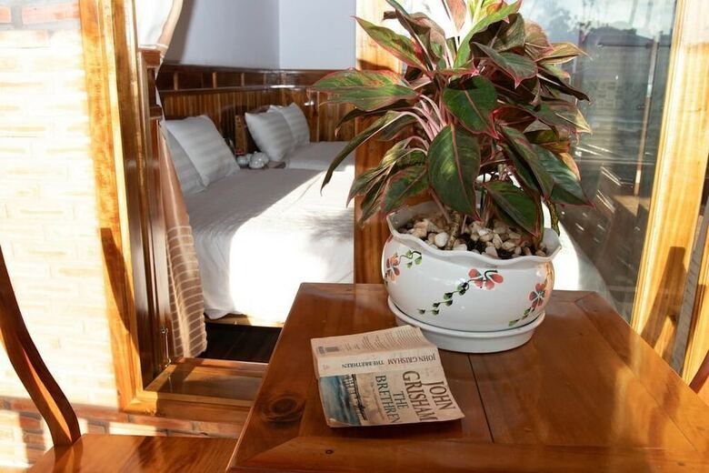 Hotel Y Nghia Bungalow