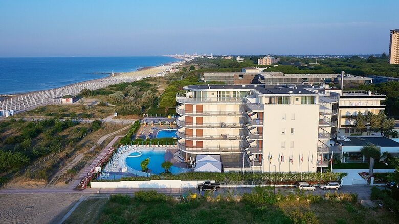 Jesolopalace Hotel & Aparthotel