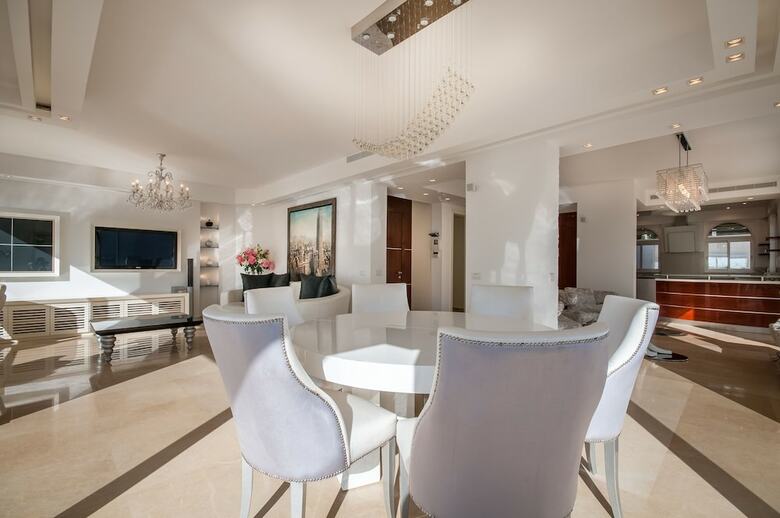 Luxurious Villa With Great Location