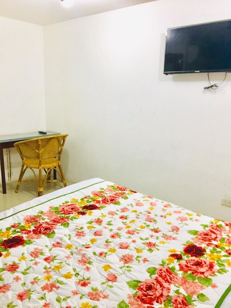 Papa Ji Hotel And Restaurant