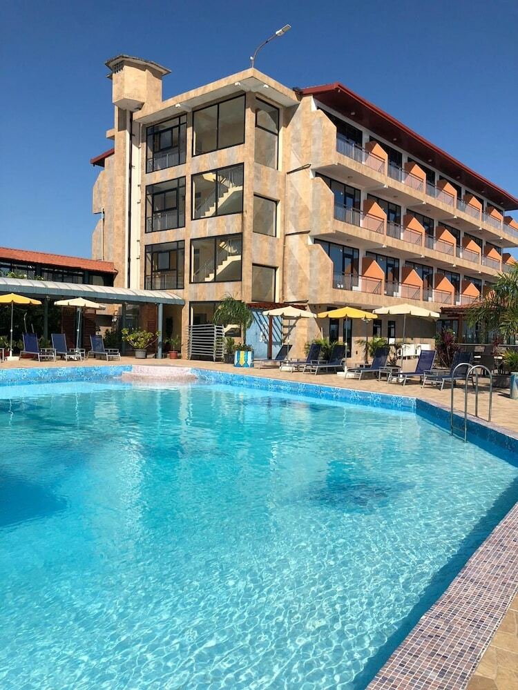 Hotel H�tel Petit Bateau