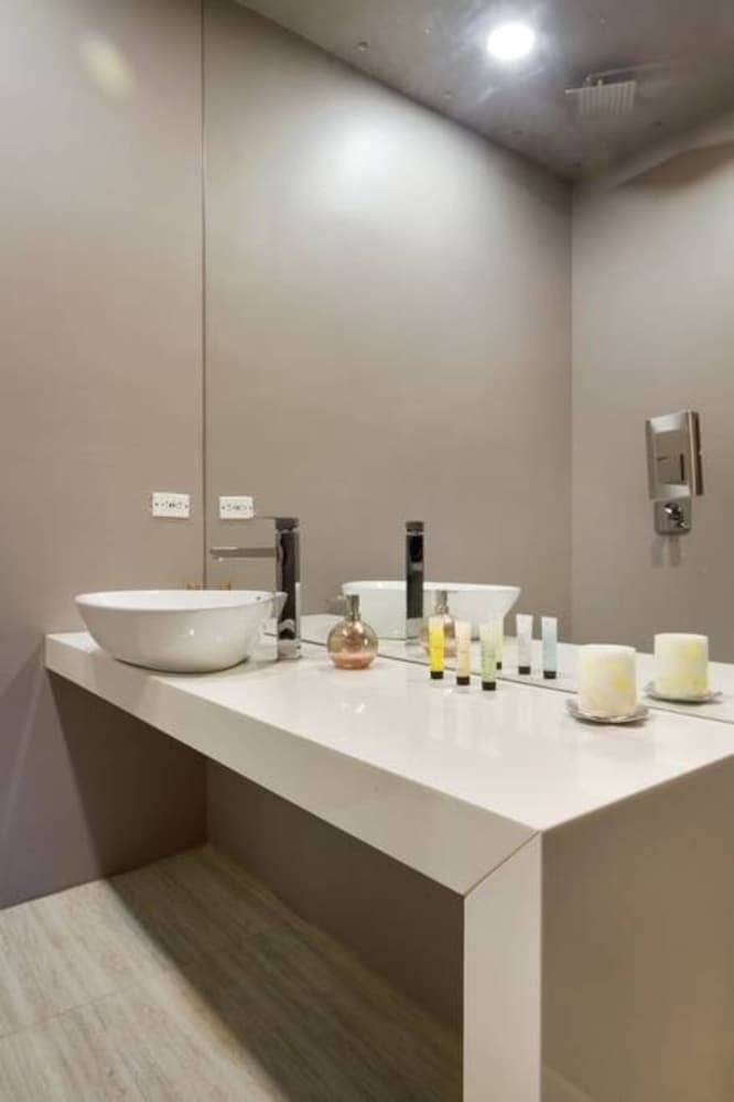 Aparthotel Ultra Luxury 2 Bed Loft In Lleras