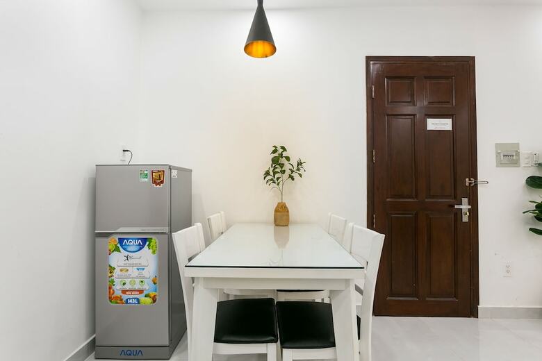 Hotel Oyo 122 Vela Apartment