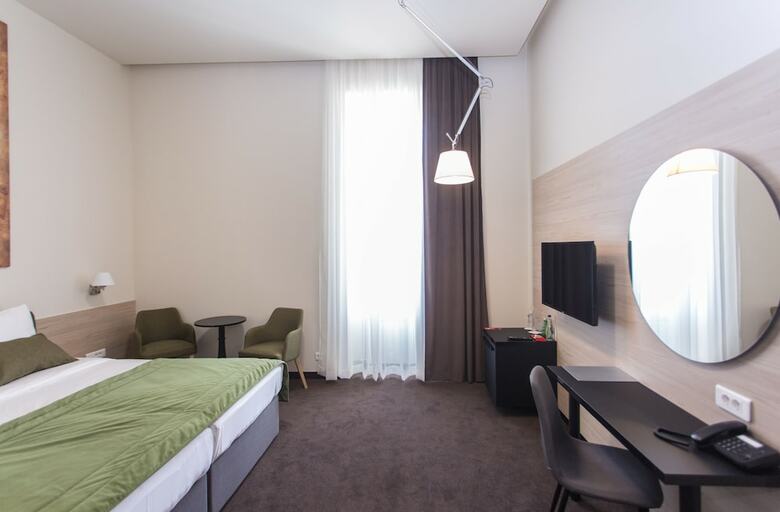 Hotel Grand Hedonist
