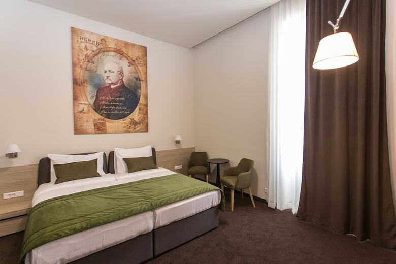 Hotel Grand Hedonist