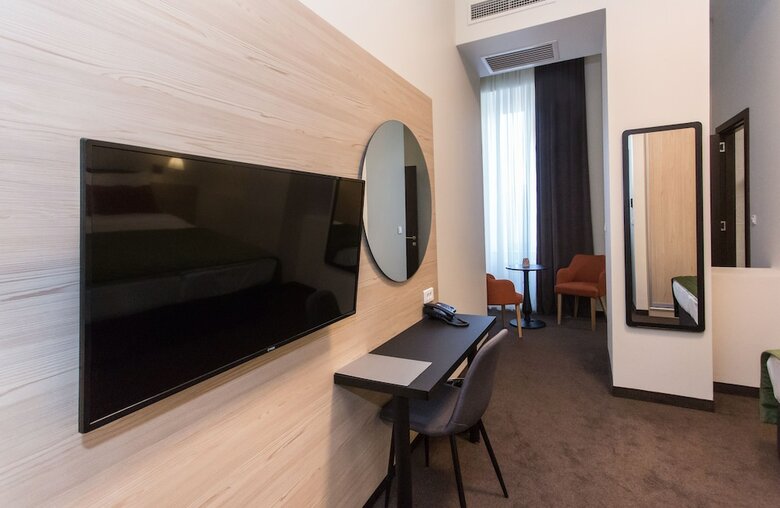Hotel Grand Hedonist