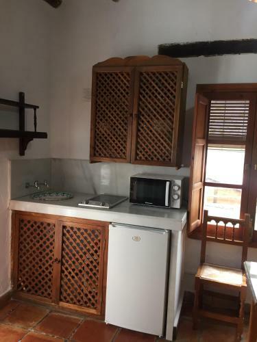 Camping El Balcon De Pitres