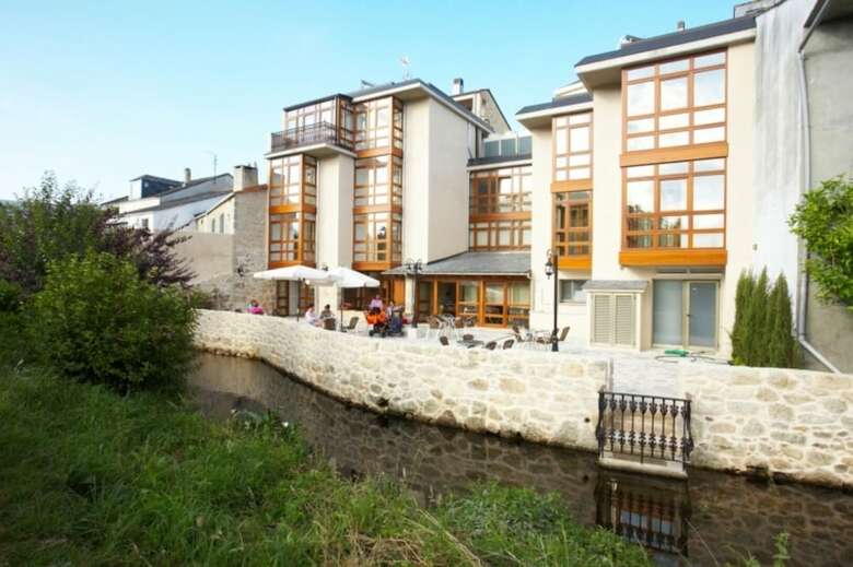 Hotel Vila Do Val