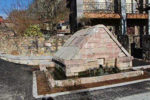 Hostal Centro De Turismo Rural Vegalion