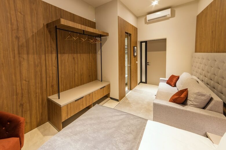 Hotel Dezman Luxury Center