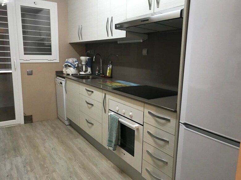 Apartamentos Piso Reformado Lepanto - 119c