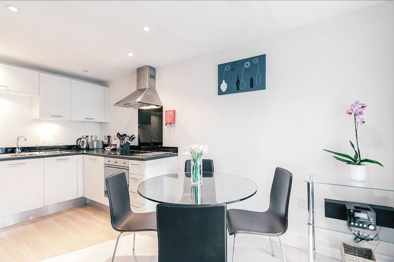 Roomspace Apartments -capitol Square