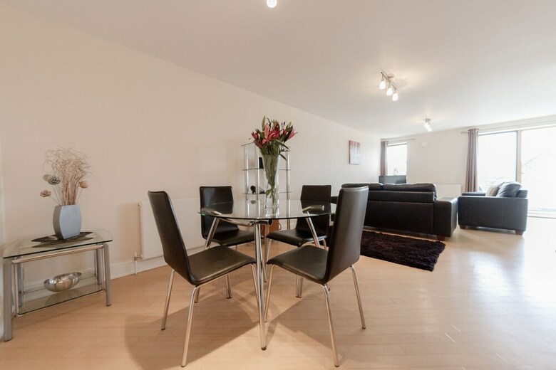 Roomspace Apartments -the Courtyard