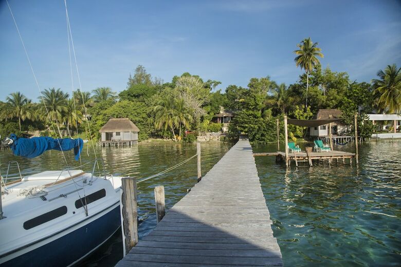 Exclusive Palafito At Bacalar Lagoon Front