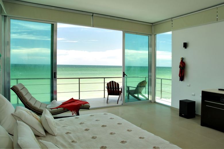 Beachfront Upscale House In Telchac