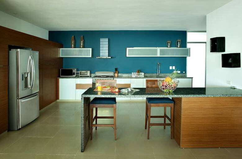 Beachfront Upscale House In Telchac