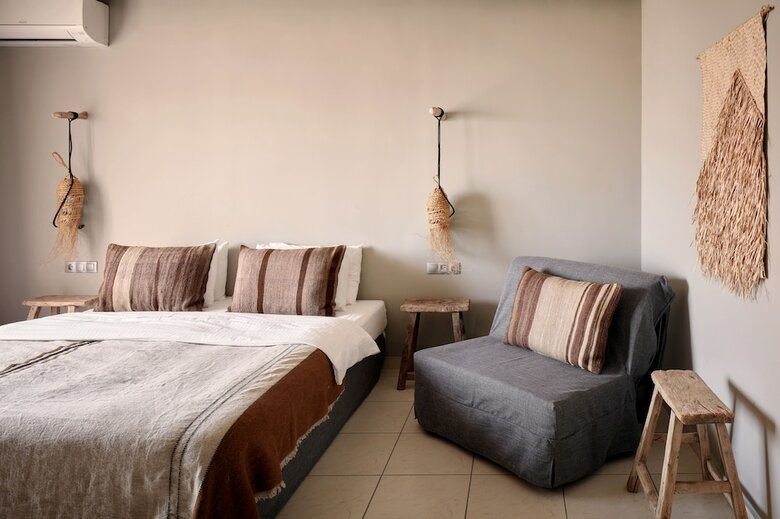 Hotel More Meni Beach