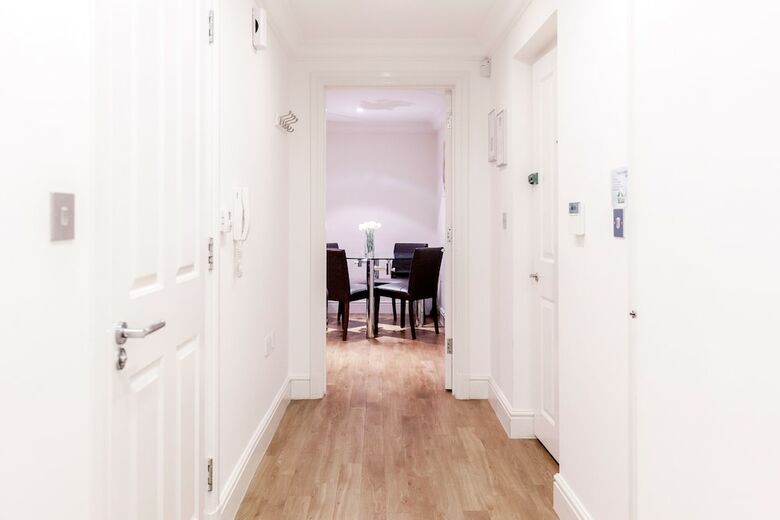 Roomspace Apartments -orchard Place