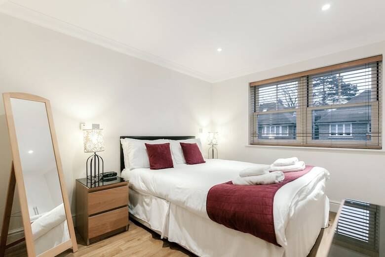 Roomspace Apartments -orchard Place