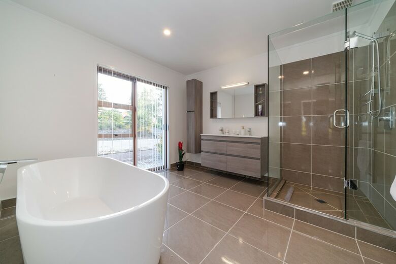 Riverhead Lifestyle Luxury Villa