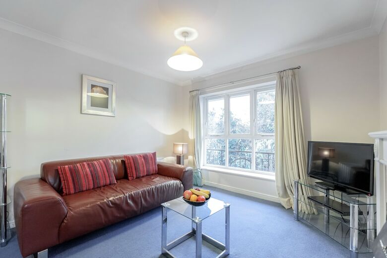 Roomspace Apartments -sabin Gates