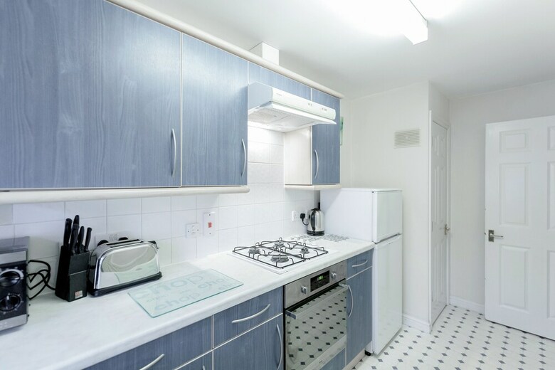 Roomspace Apartments -sabin Gates