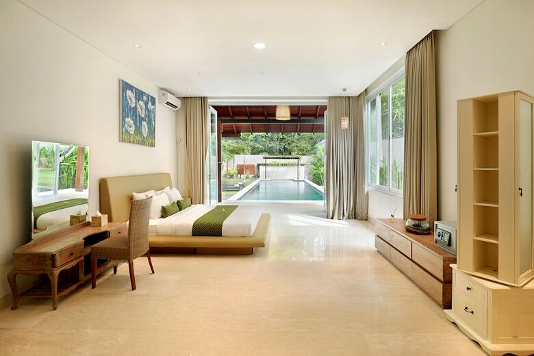 Urban Cabin Villa