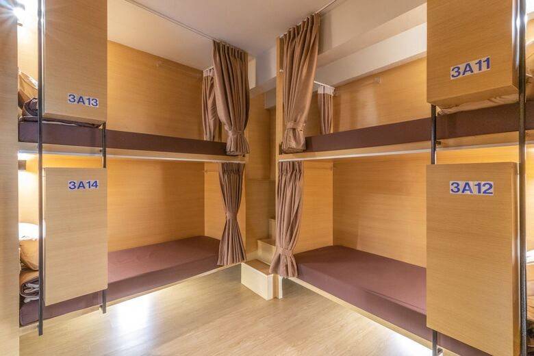Hostal Phranakhon Hostel