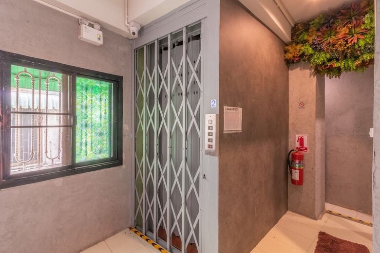 Hostal Phranakhon Hostel