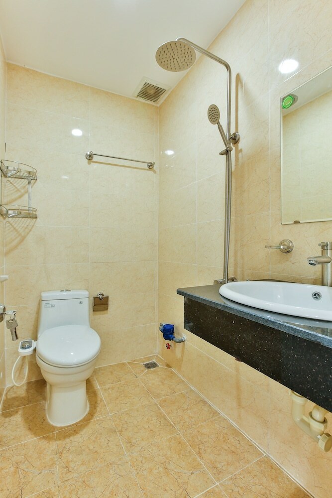 Hotel Goldstay 218